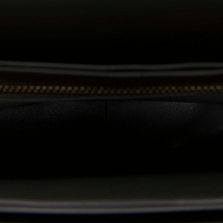 Celine Sac bandoulière brillant Triomphe Teen Cuir de veau Marron – vue 4 – GABY PARIS