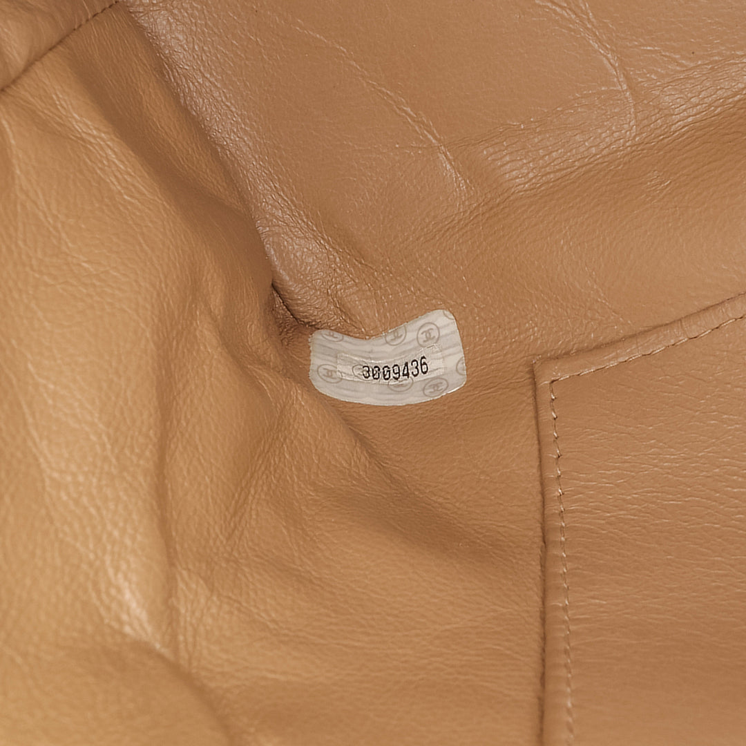 Chanel Quilted Cuir d’agneau Sun Charm Chain Crossbody Marron – GABY PARIS Authentique