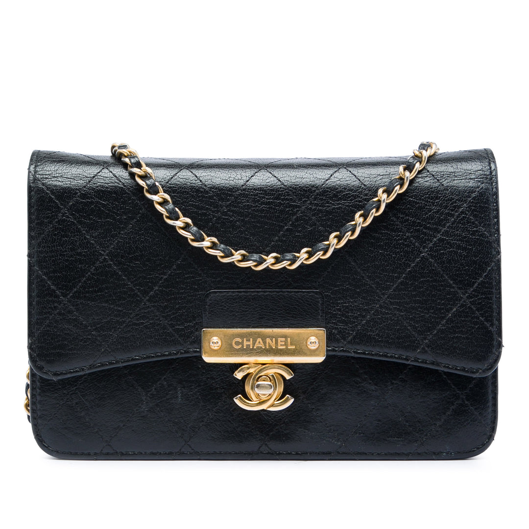 Chanel Surpiqué Cuir de chèvre Golden CC Wallet on Chain