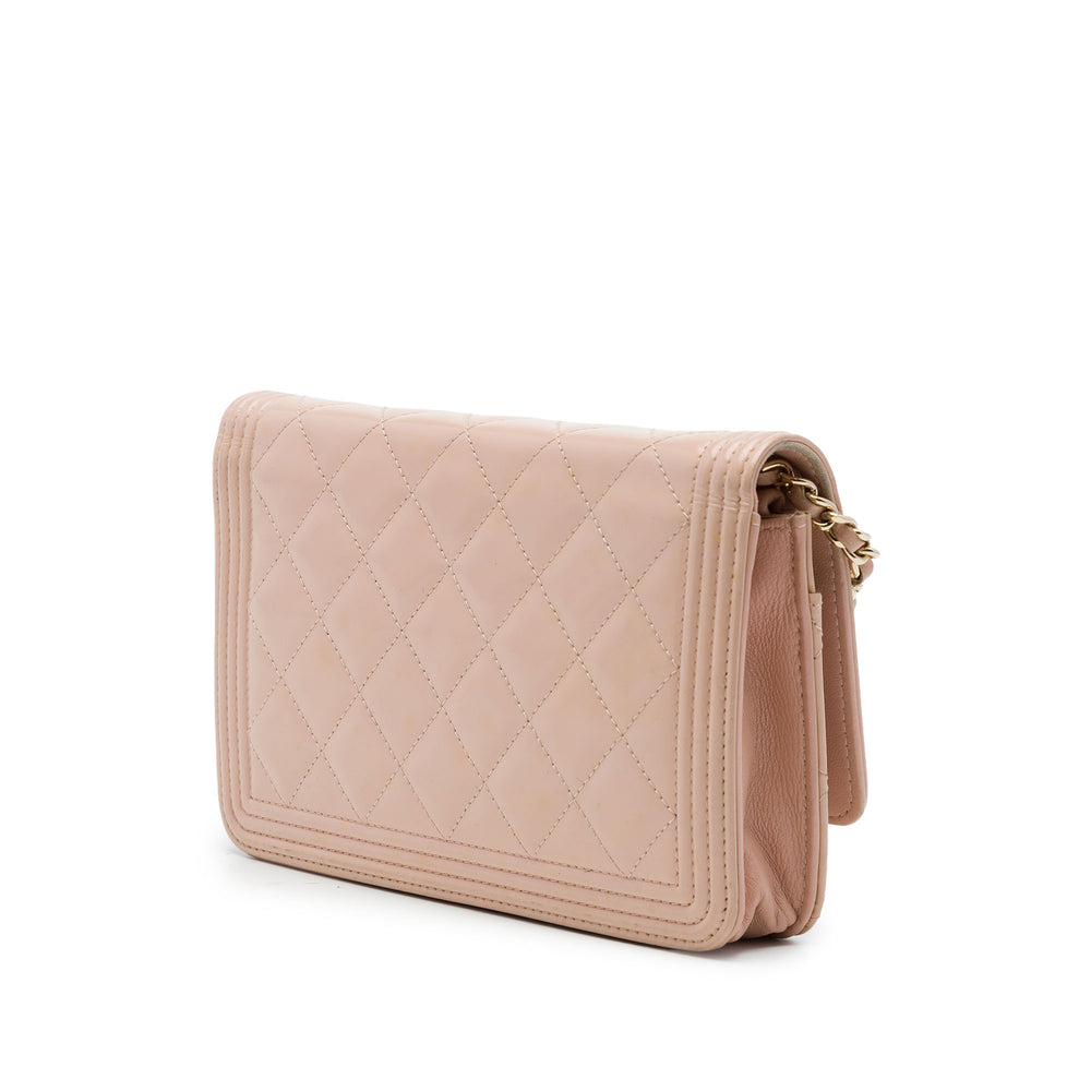 Chanel Matelassé Boy Wallet on Chain Marron – vue 2 – GABY PARIS