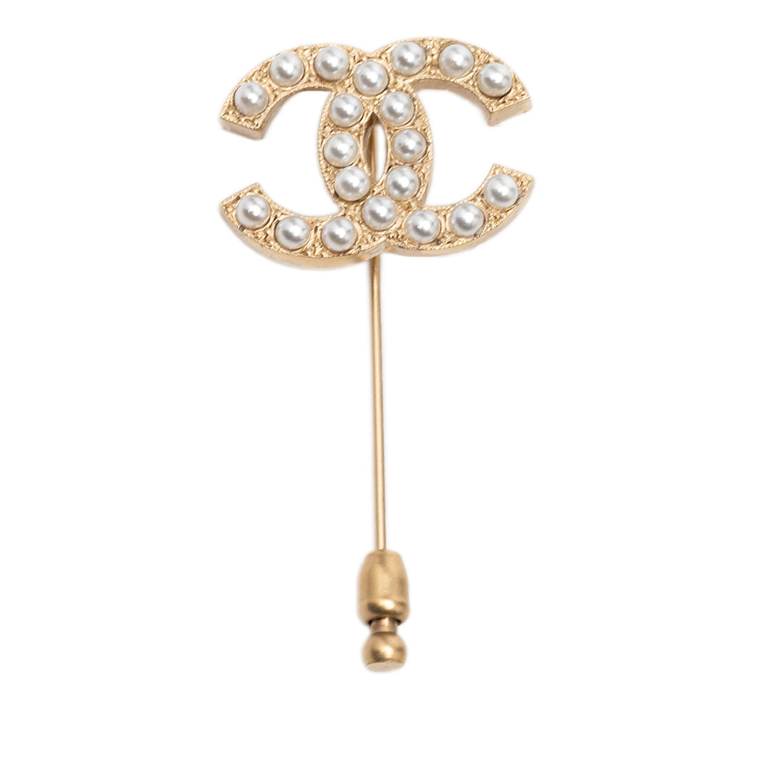 Chanel CC plaqué Perles fantaisie Pin Broche