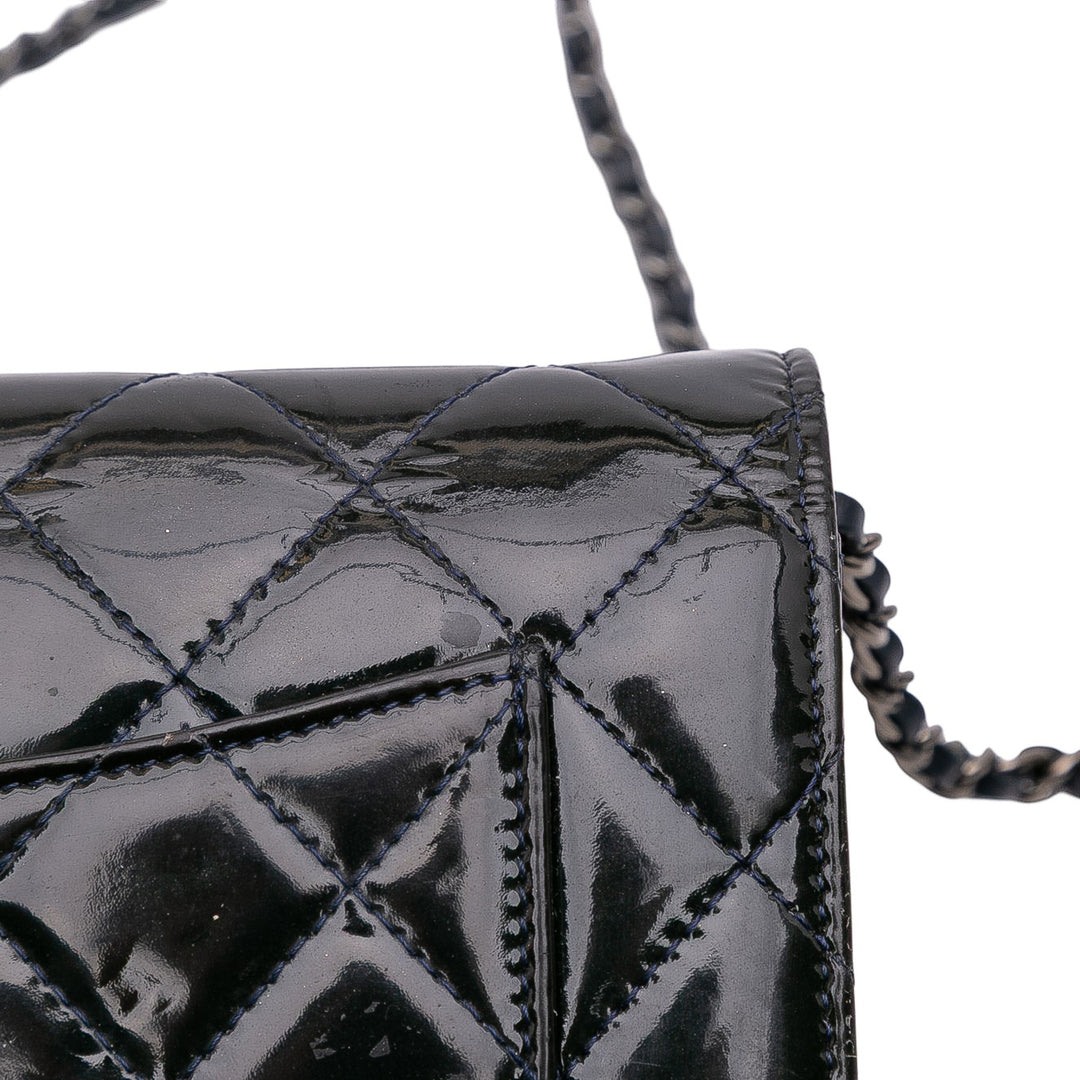 Chanel CC Quilted Cuir verni Wallet On Chain Noir