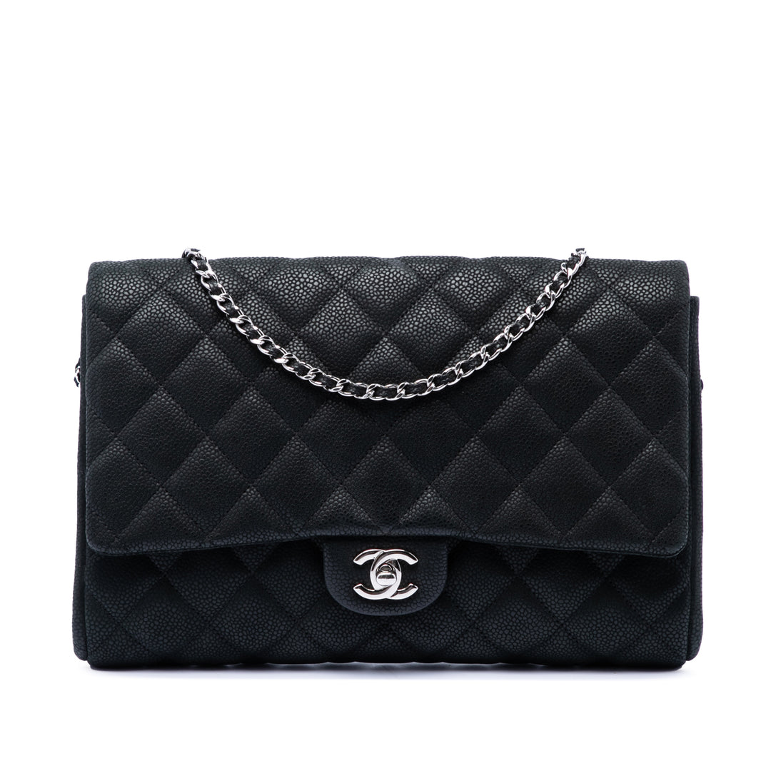 Chanel CC Matelassé Caviar à rabat Pochette avec chaîne