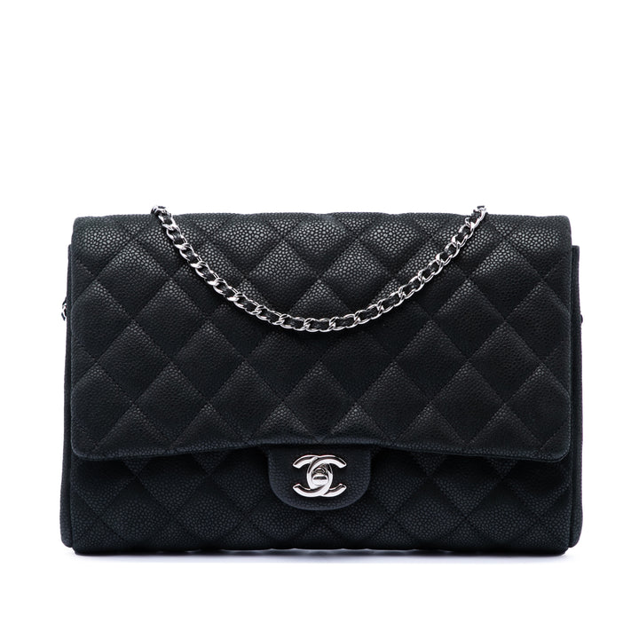 Chanel CC Matelassé Caviar à rabat Pochette avec chaîne