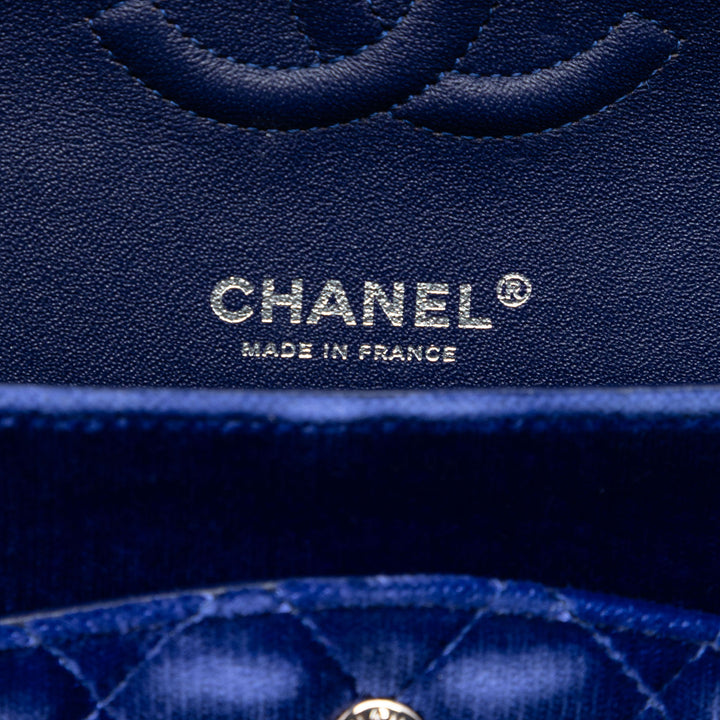 Chanel Medium Classic Velours Double rabat