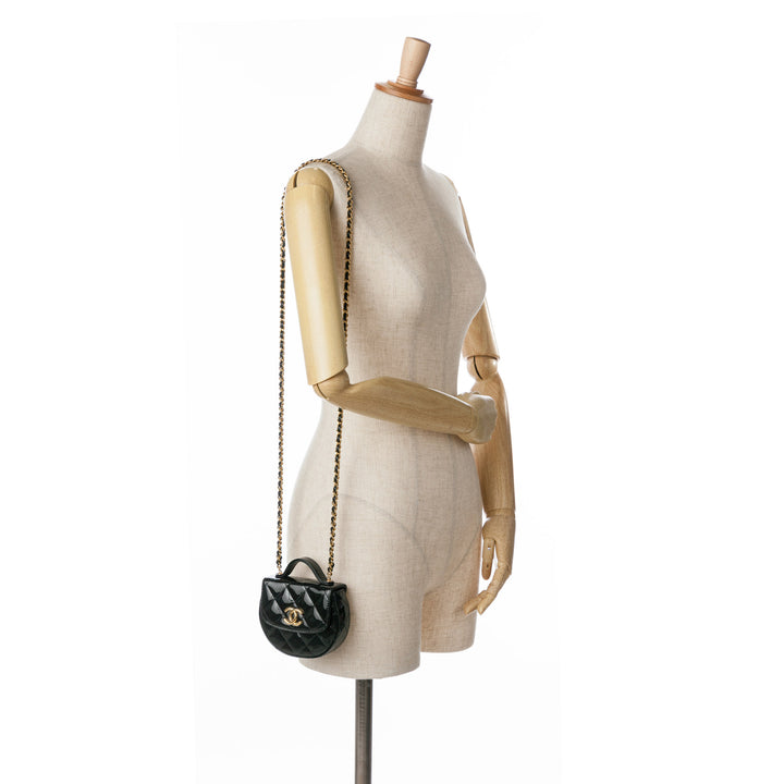 Chanel Mini CC Quilted Cuir verni Cuir Top Handle Pochette with Chain Noir