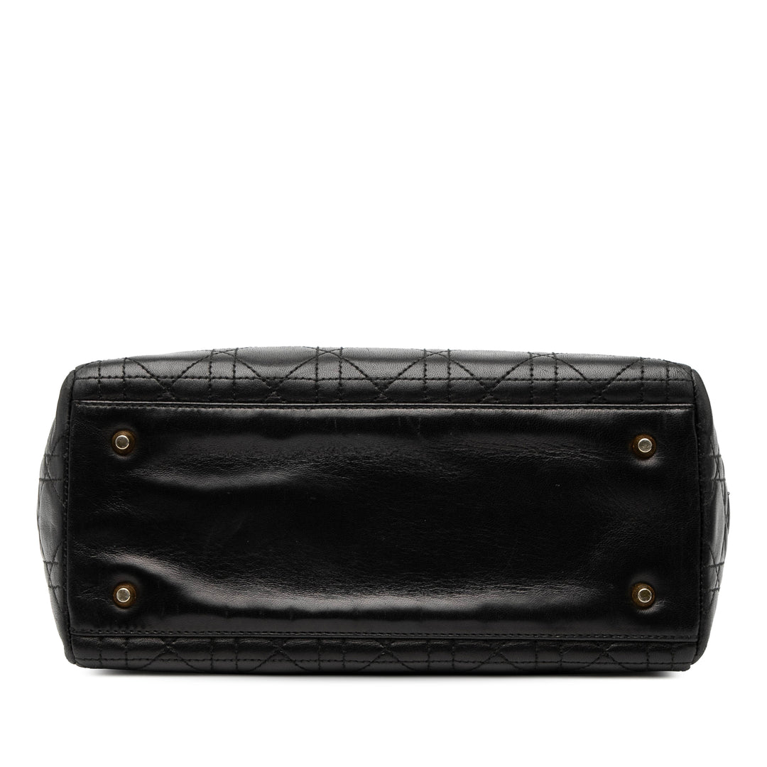 Dior Medium Cuir d’agneau Cannage Lady Dior