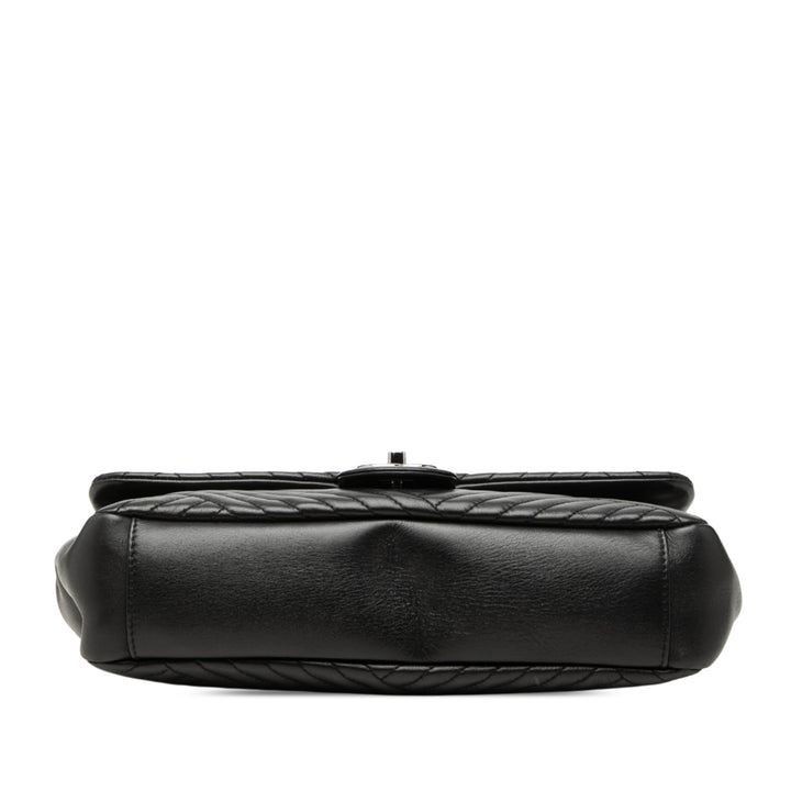 Chanel CC Crossing à rabat Grand Cuir d'agneau Noir – vue 3 – GABY PARIS