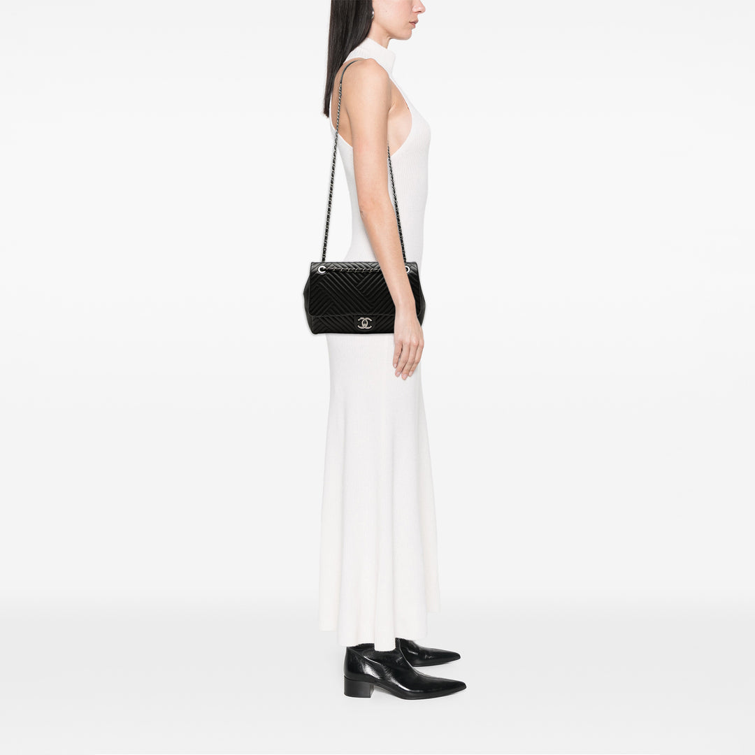 Chanel CC Crossing à rabat Grand Cuir d'agneau Noir – vue 6 – GABY PARIS