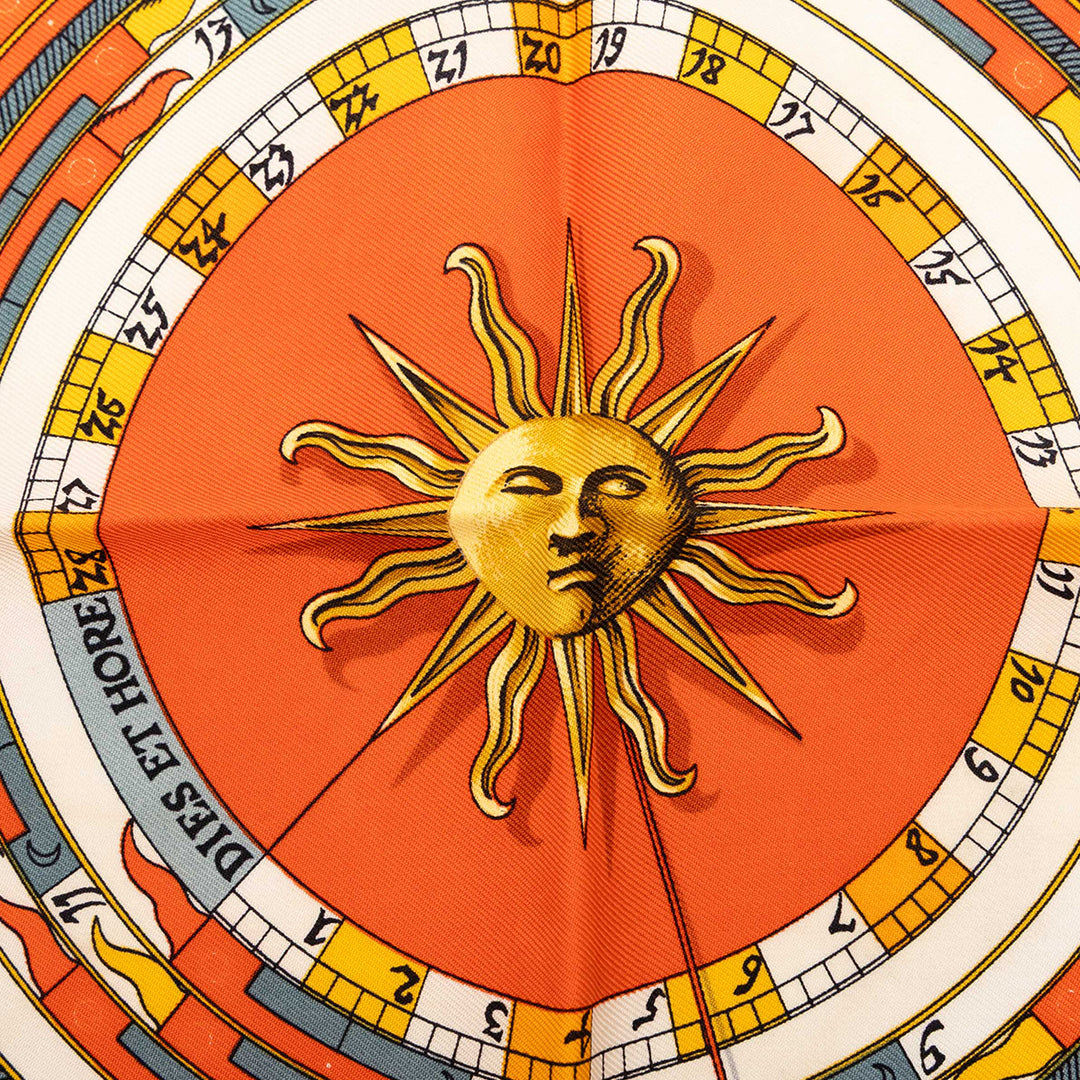 Hermès Carré Dies et Hore 45 Orange – vue 2 – GABY PARIS