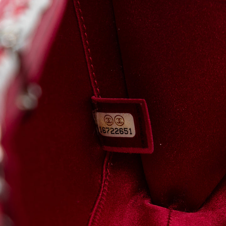 Chanel Matelassé Satin Sac rond à chaîne Pochette avec chaîne