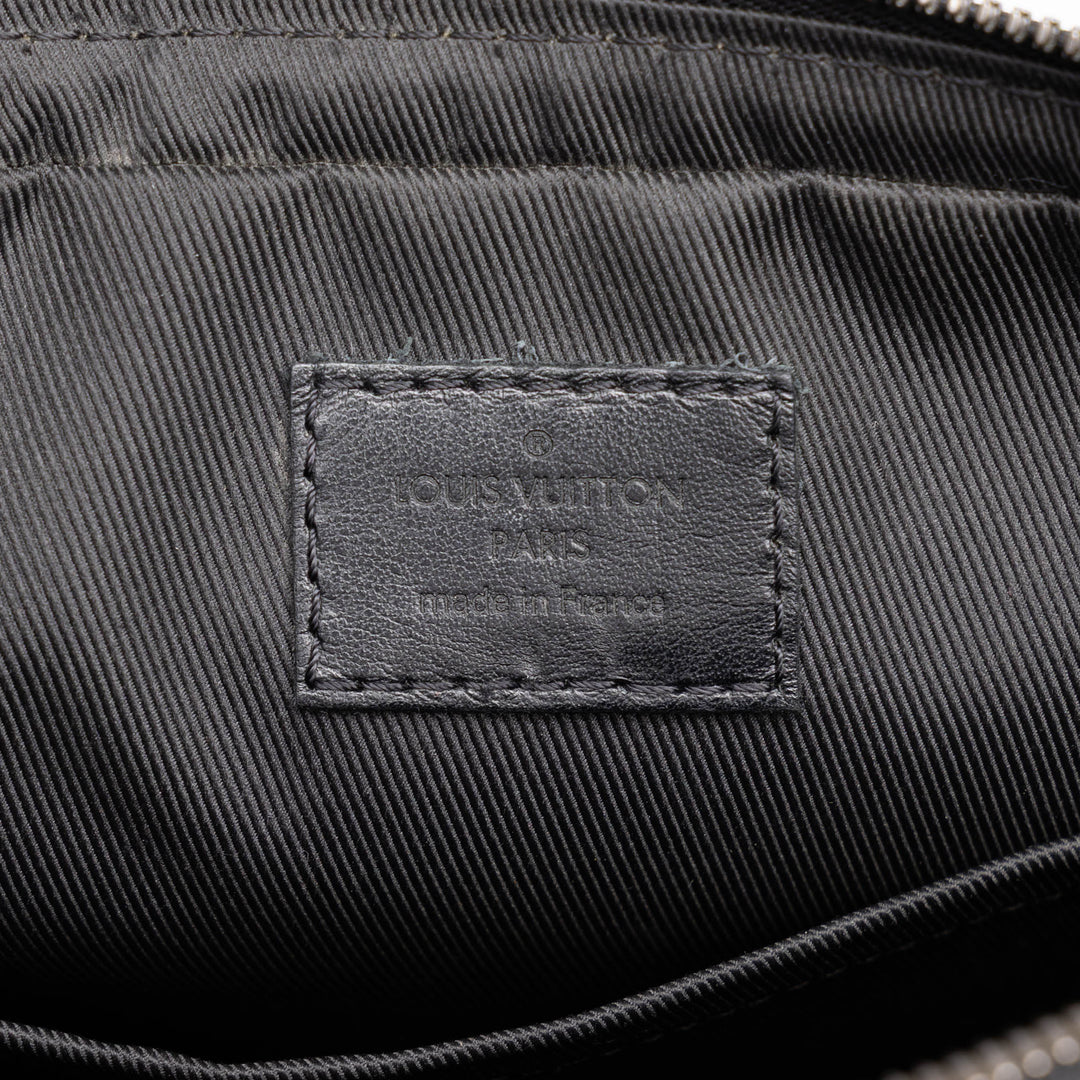 Louis Vuitton Sac bandoulière Reverse Trio Messenger Monogram Eclipse Noir – vue 5 – GABY PARIS