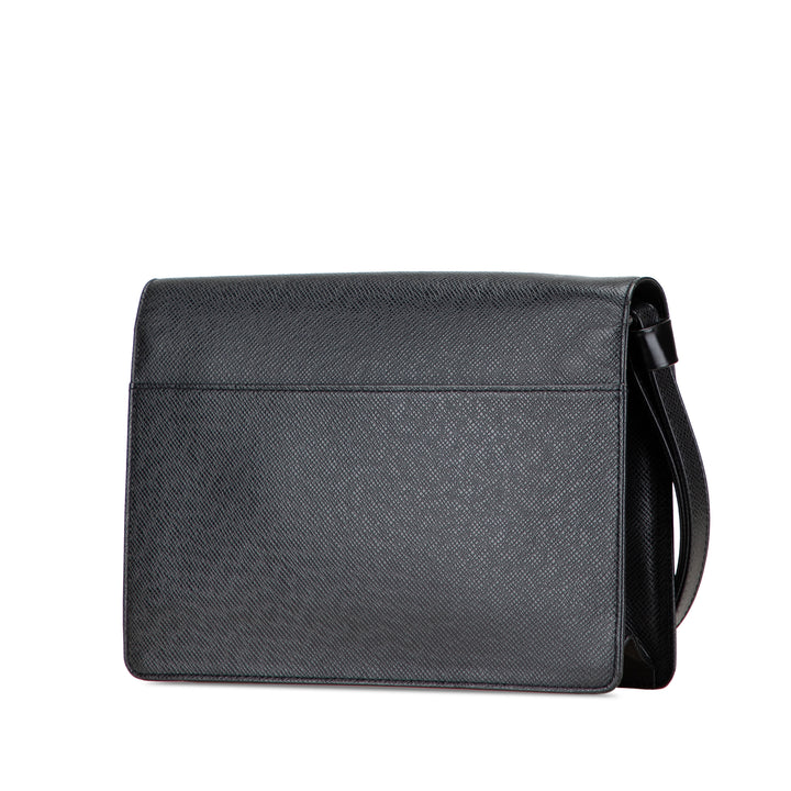 Louis Vuitton Taiga Selenga Noir