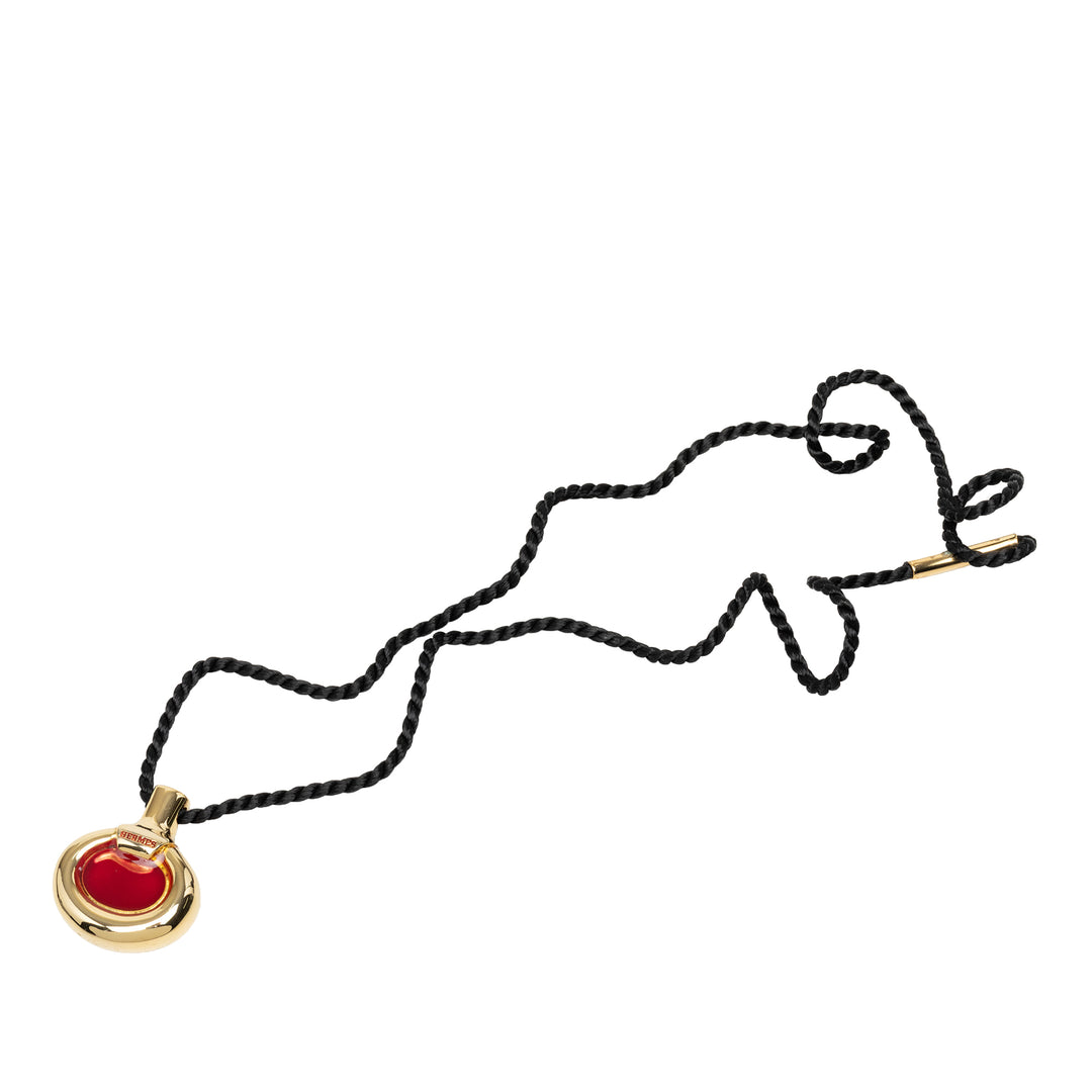Hermès plaqué et Lacquered Parfum Bottle Pendant Collier Doré – vue principale – GABY PARIS