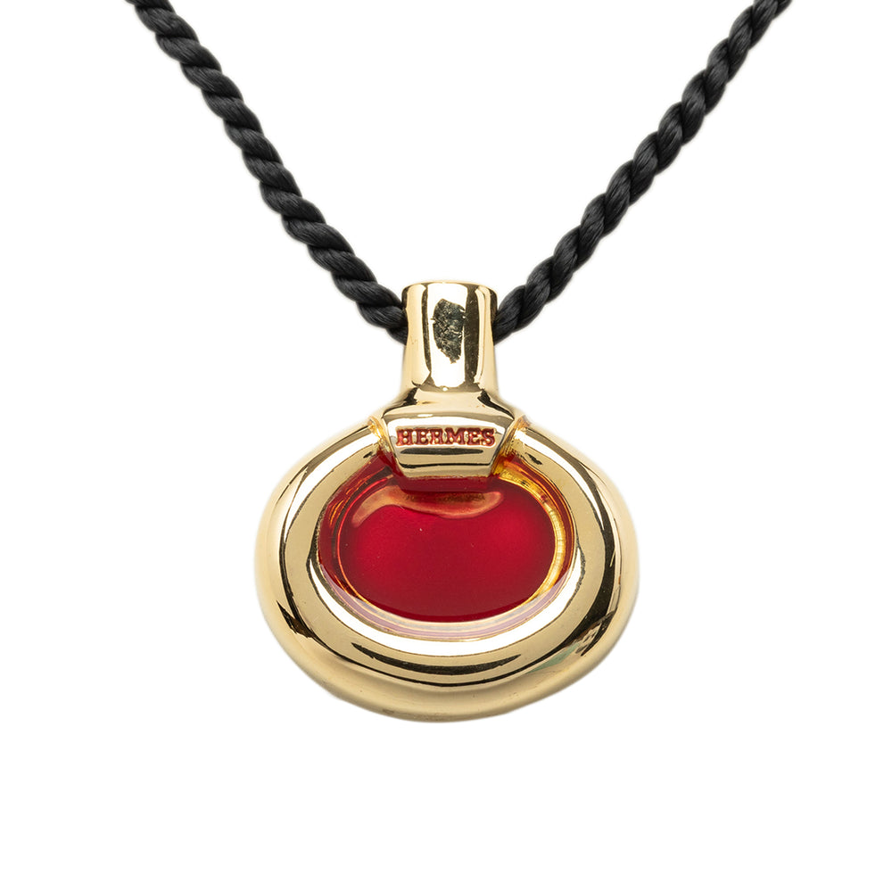Hermès plaqué et Lacquered Parfum Bottle Pendant Collier Doré – vue 2 – GABY PARIS