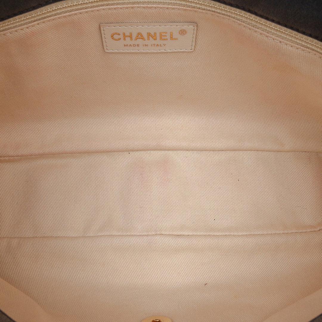 Chanel Quilted Cuir de veau Chic Quilt Flap Noir – GABY PARIS Authentique