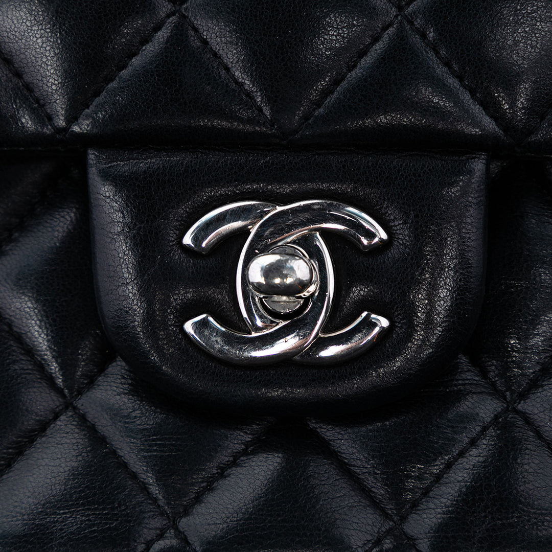 Chanel Medium Classic Cuir d’agneau Double rabat