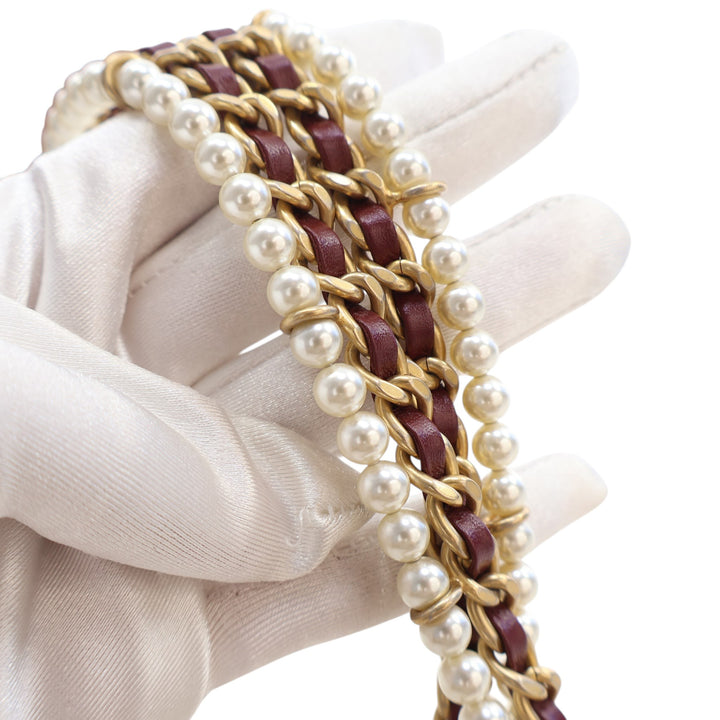 Chanel Mini Matelassé Cuir de veau Cristal Perles Chain à rabat