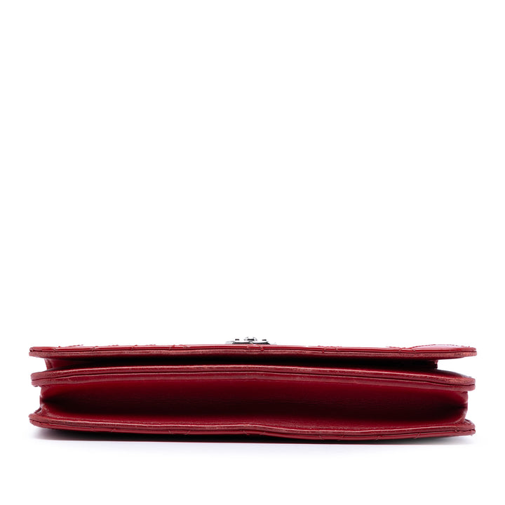 Chanel CC Matelassé Cuir verni Coco Boy Wallet on Chain