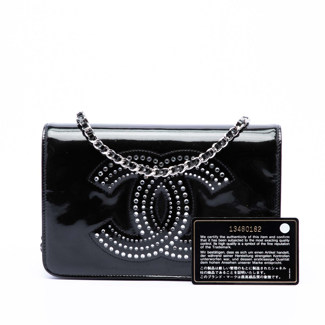 Chanel CC Cuir verni Strass Embellished Wallet on Chain