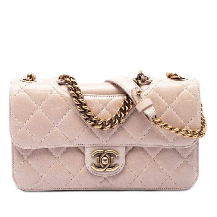 Chanel Medium Matelassé Glazed Cuir de veau Perfect Edge à rabat