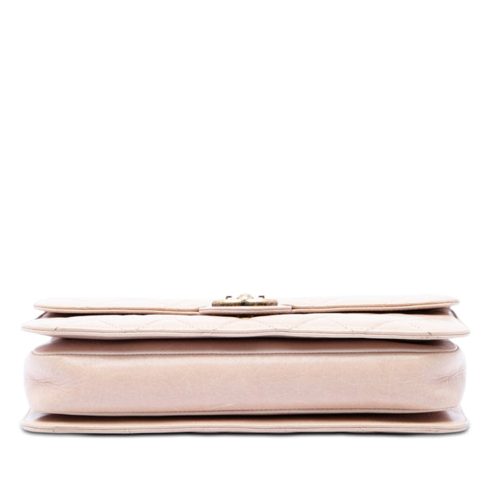 Chanel Medium Matelassé Glazed Cuir de veau Perfect Edge à rabat