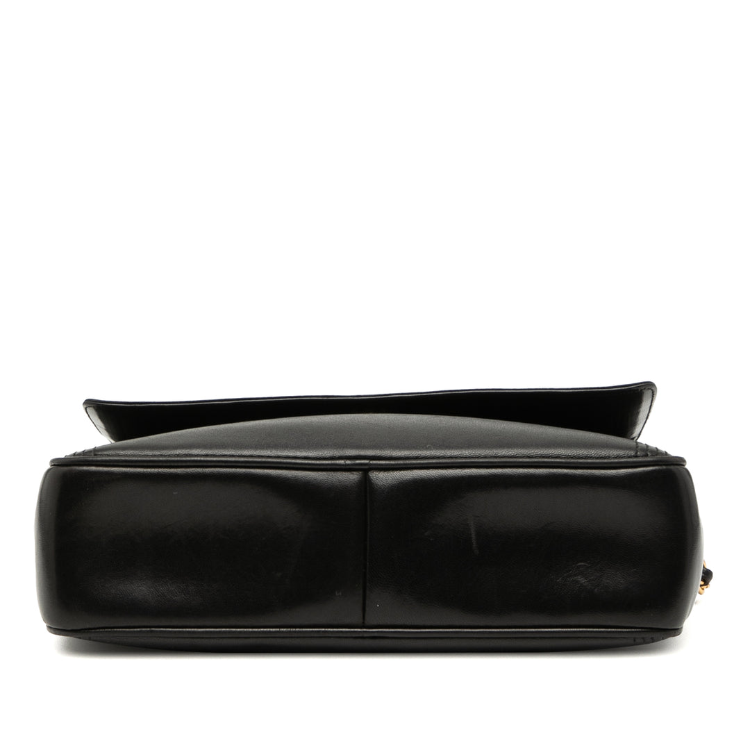 Chanel CC Stitched Cuir d’agneau Tassel à rabat Sac porté croisé