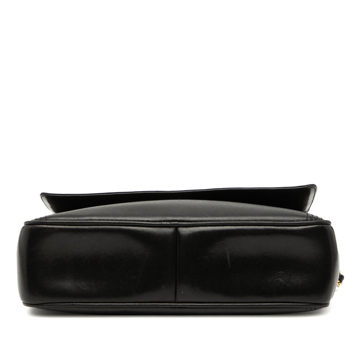 Chanel CC Stitched Cuir d’agneau Tassel à rabat Sac porté croisé