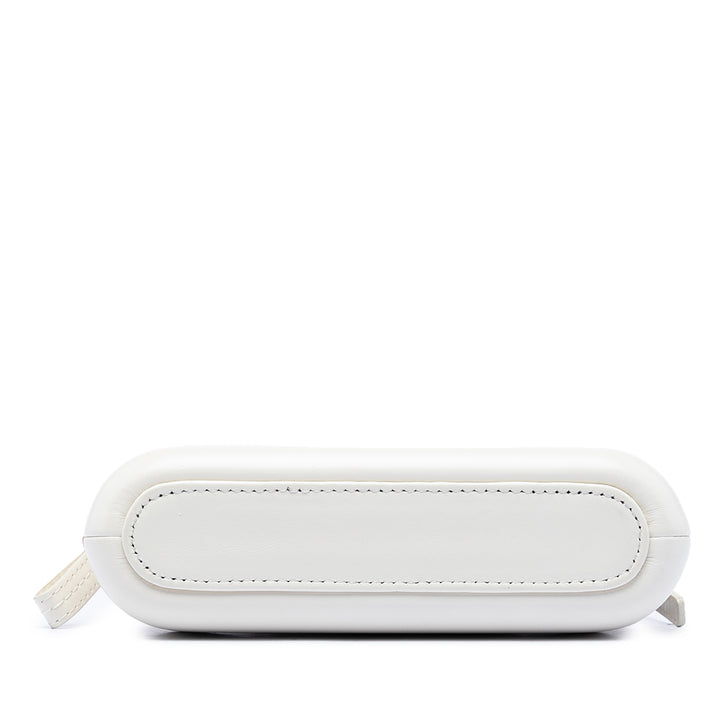 Chanel Matelassé vieilli Cuir de veau Gabrielle Pochette avec chaîne