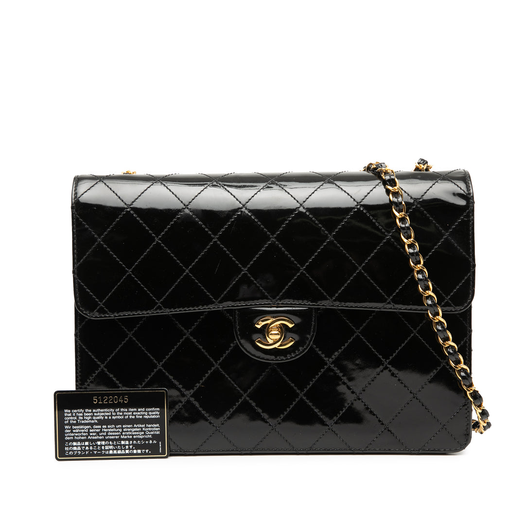 Chanel Jumbo Classic Cuir verni Simple rabat