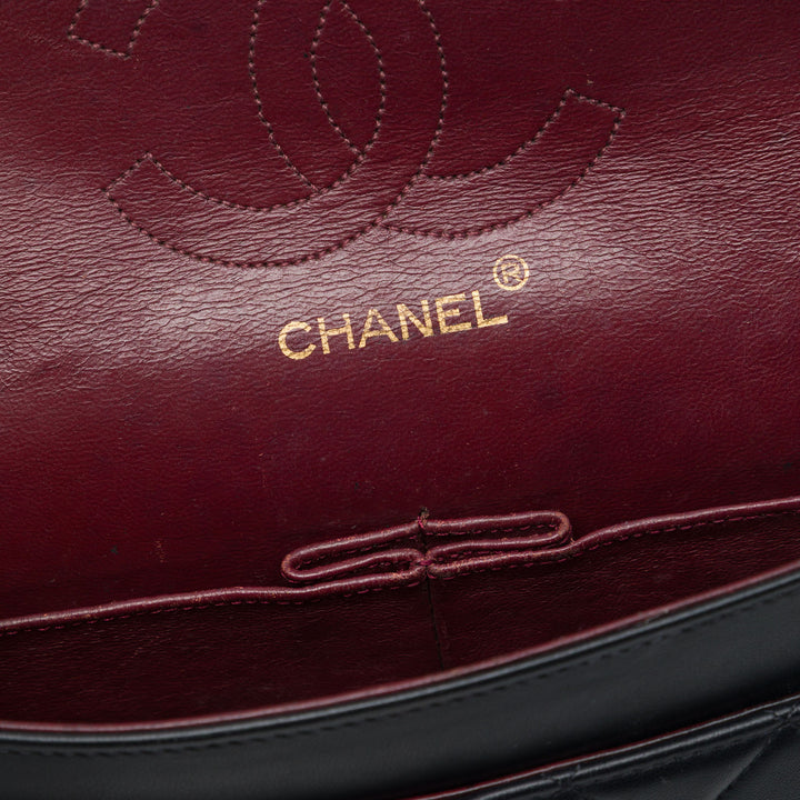 Chanel Matelassé Double rabat Moyen Cuir d'agneau Noir – vue 5 – GABY PARIS