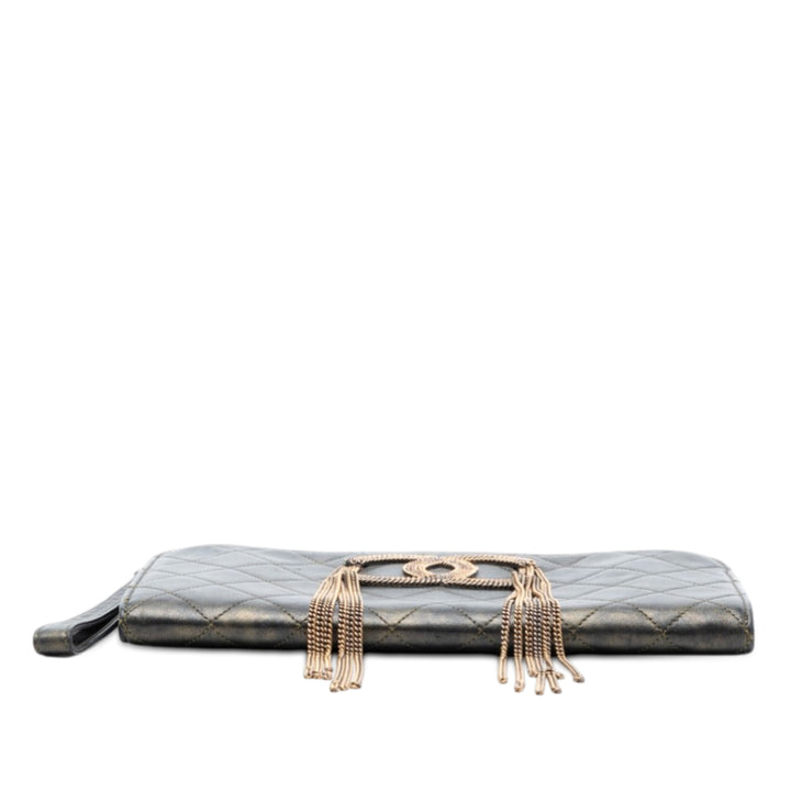 Chanel Metallic Cuir d’agneau CC Chain Fringe Pochette