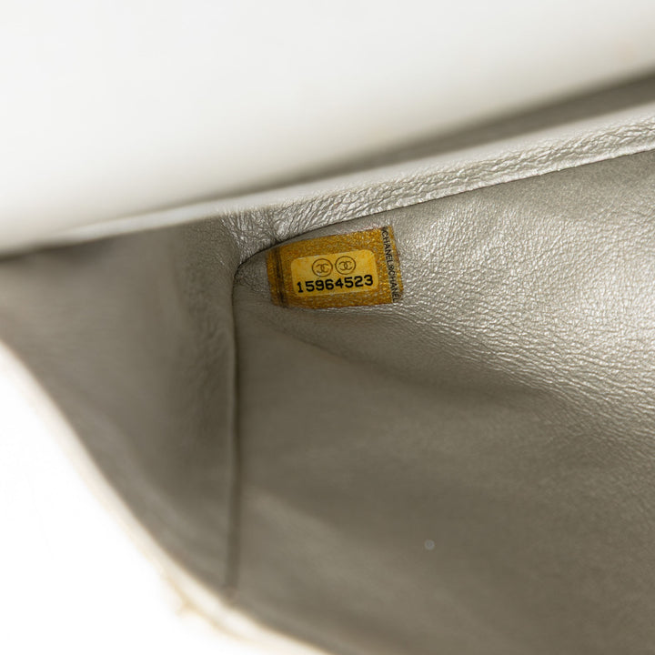 Chanel Medium Classic Iridescent Cuir d’agneau Double rabat