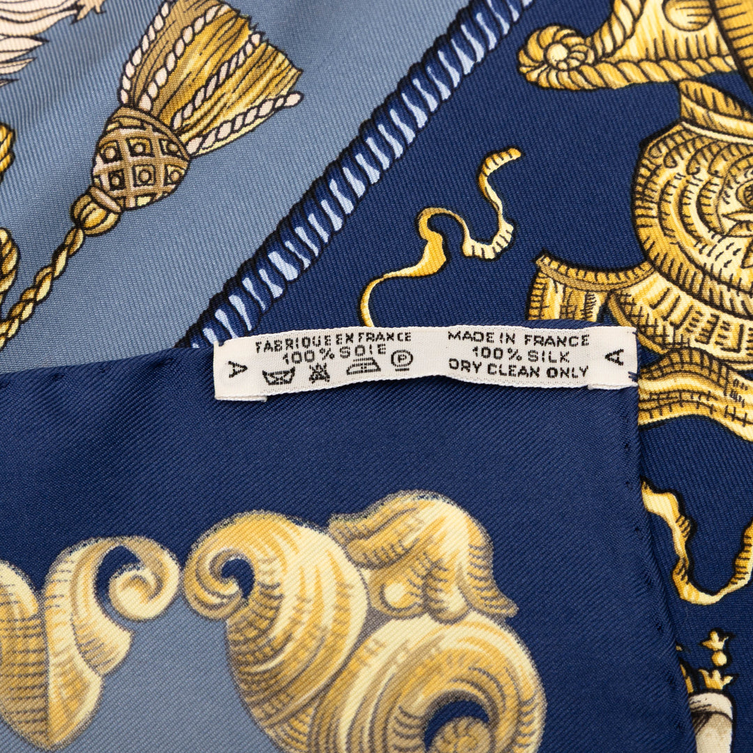 Hermès Ludovicus Magnus Soie Foulard Bleu – GABY PARIS Authentique