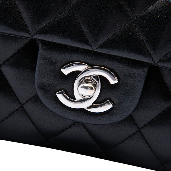 Classic Double rabat Moyen Cuir d'agneau Noir