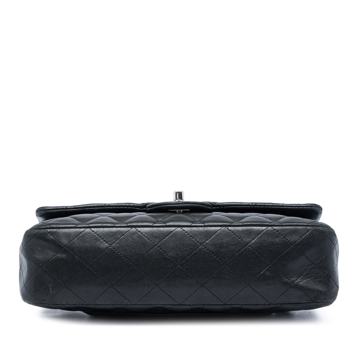 Chanel Medium Classic Cuir d’agneau Double rabat