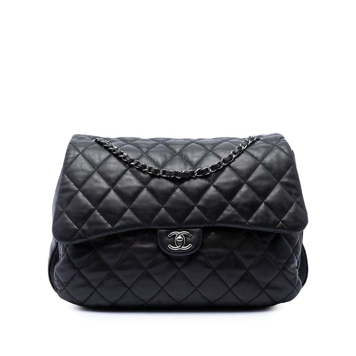 Chanel Maxi Matelassé Cuir d'agneau 3 Accordion à rabat