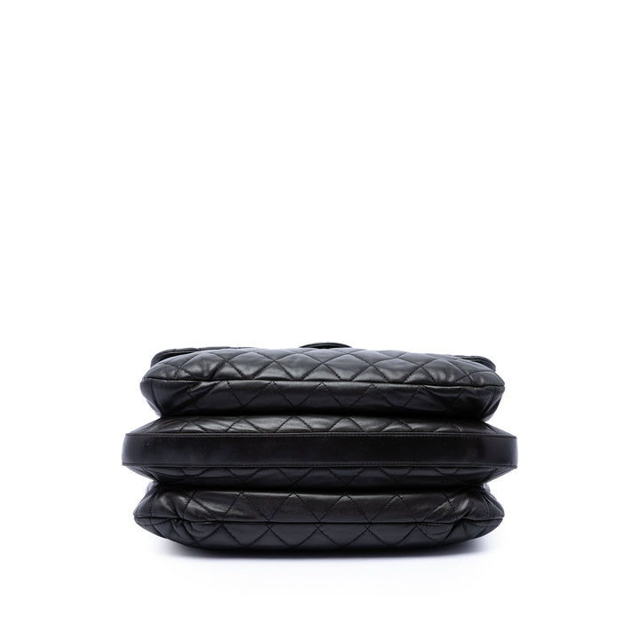 Chanel Maxi Matelassé Cuir d'agneau 3 Accordion à rabat