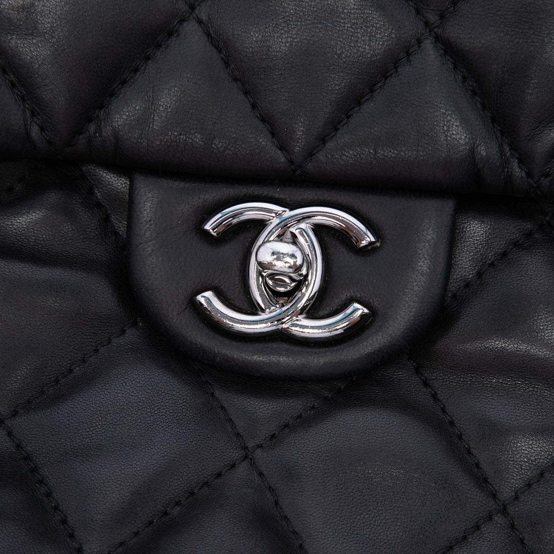 Chanel Maxi Matelassé Cuir d'agneau 3 Accordion à rabat