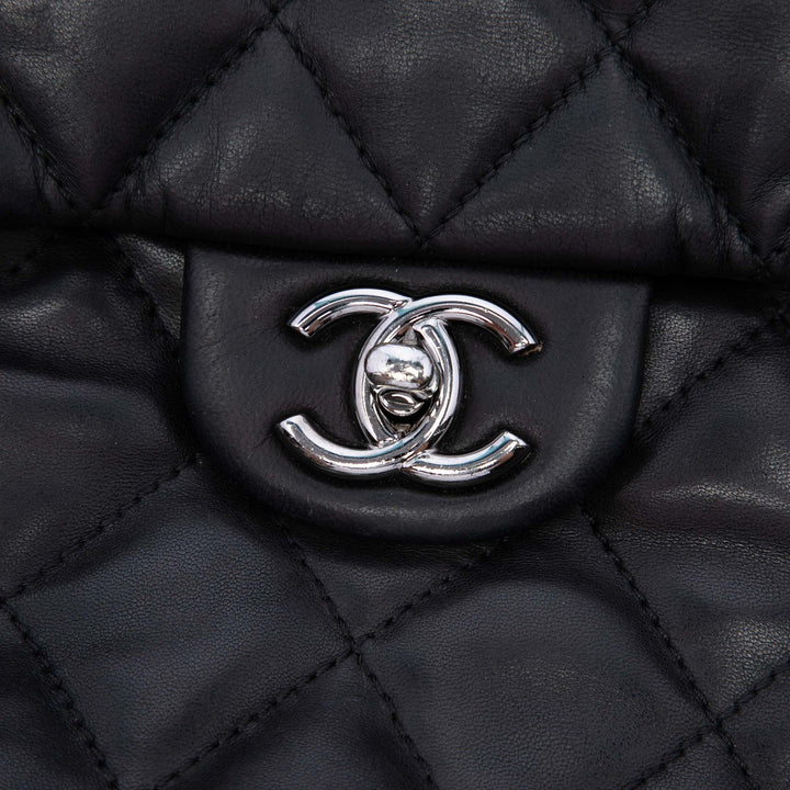 Chanel Maxi Matelassé Cuir d'agneau 3 Accordion à rabat