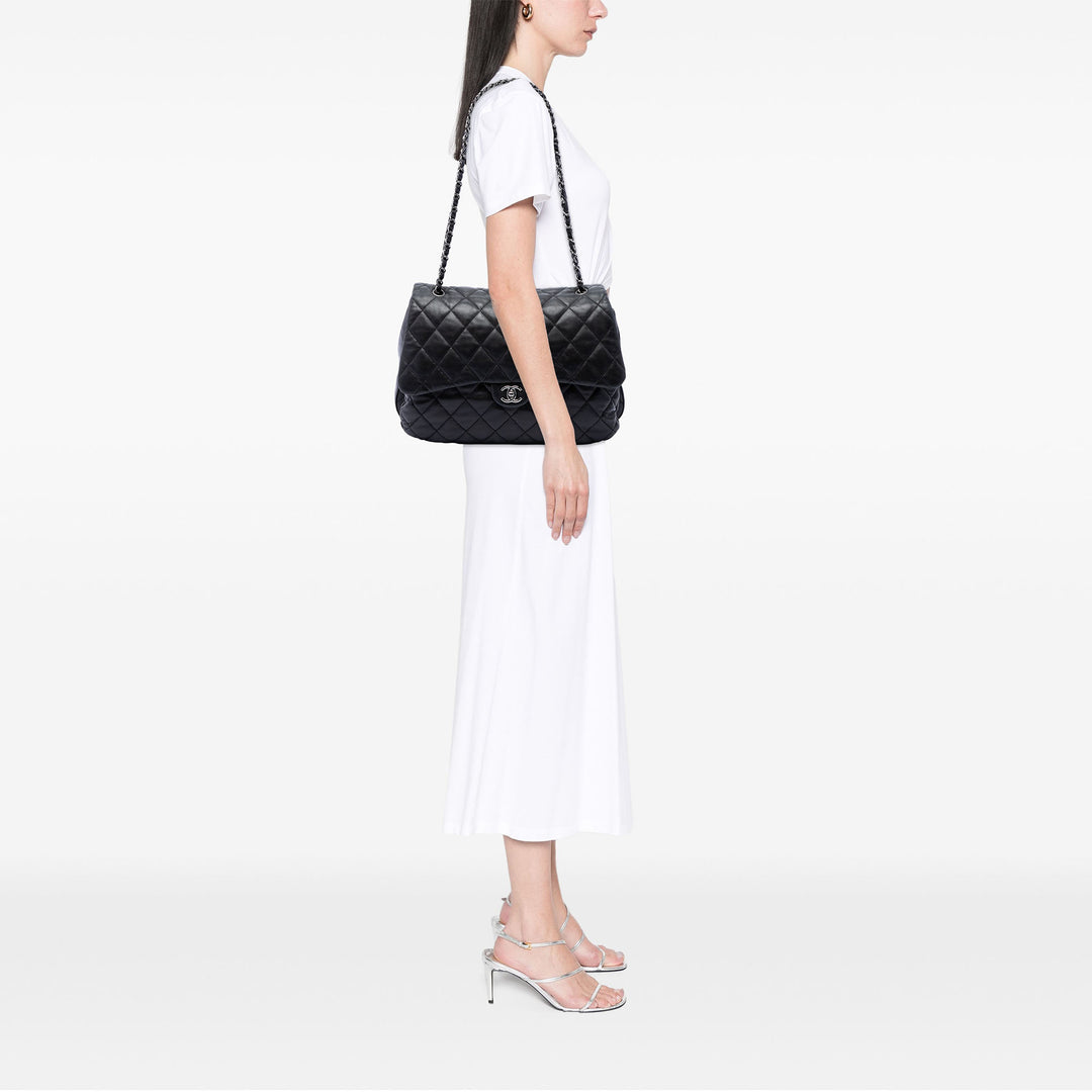 Chanel Maxi Matelassé Cuir d'agneau 3 Accordion à rabat