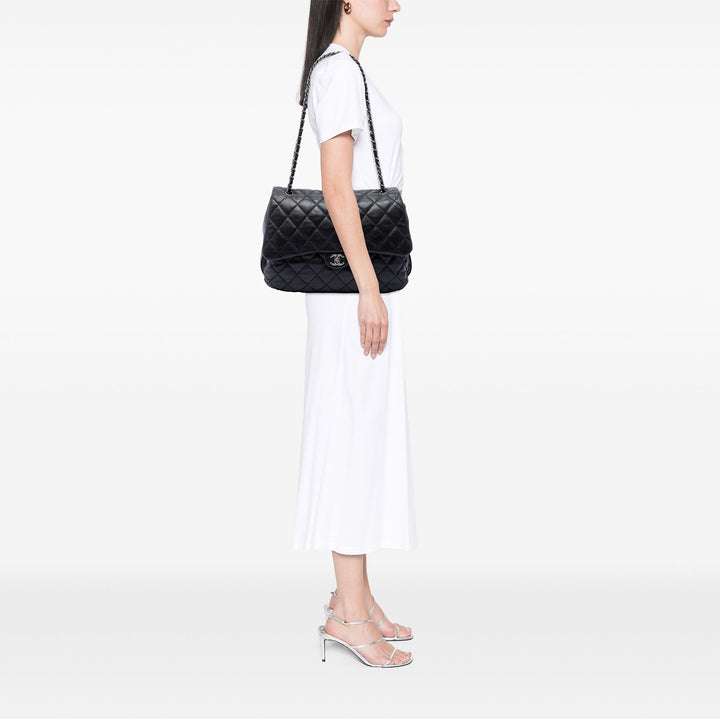 Chanel Maxi Matelassé Cuir d'agneau 3 Accordion à rabat
