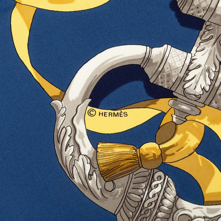 Hermès Carré Ferronnerie 90 Bleu – vue 7 – GABY PARIS