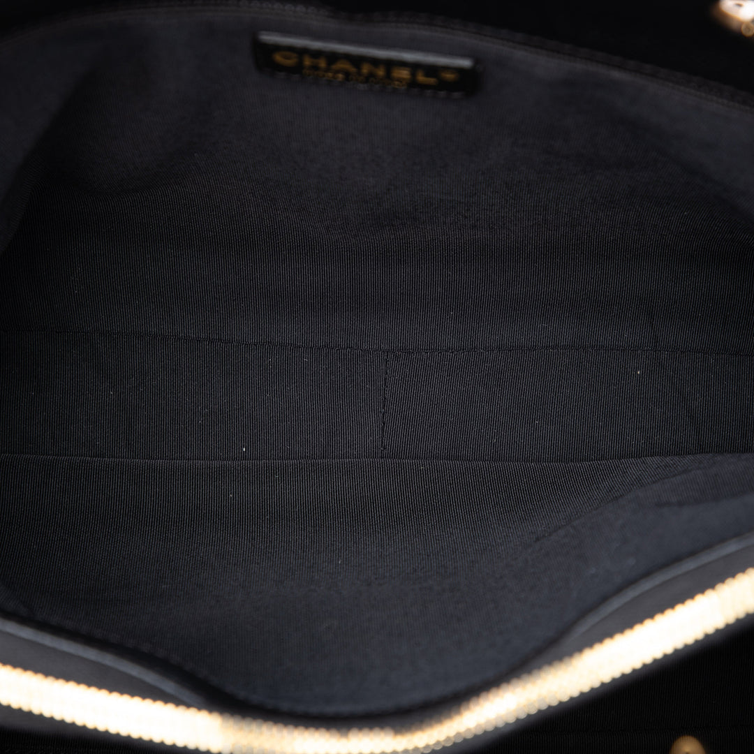 Chanel Caviar Grand Shopping Cabas