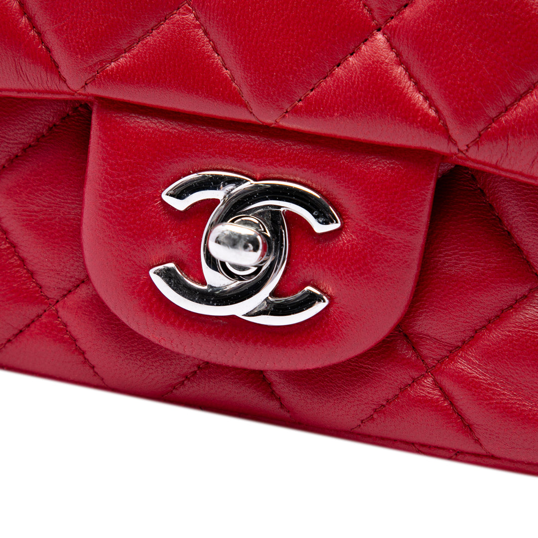 Chanel Mini Square Classic Cuir d’agneau Simple rabat