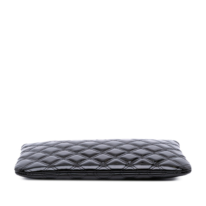 Medium Quilted Patent O Case Clutch Black - Gaby Paris