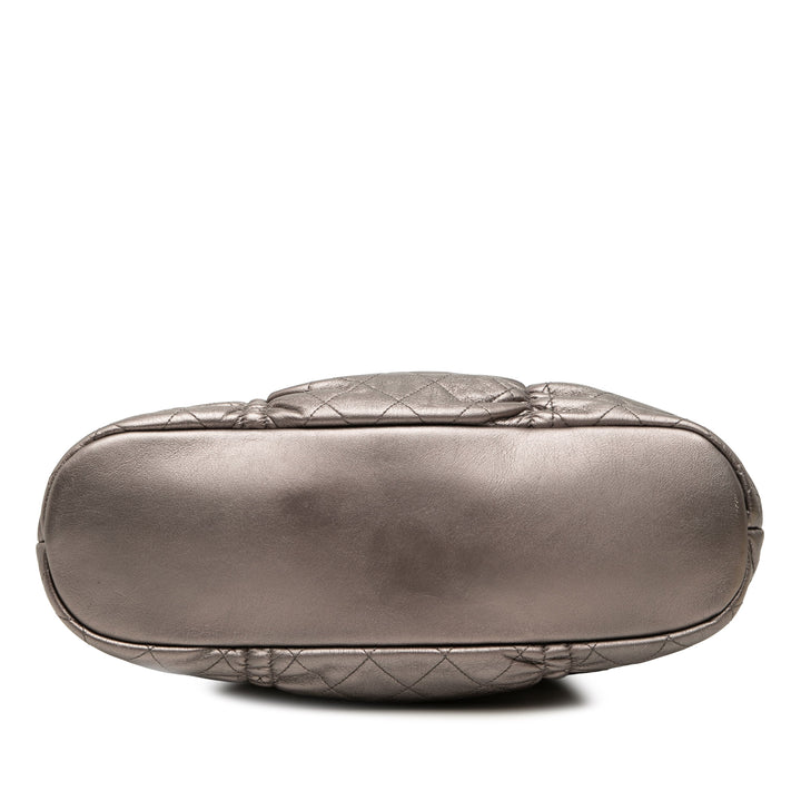 Chanel Matelassé Metallic Cuir d’agneau Sharpei à rabat
