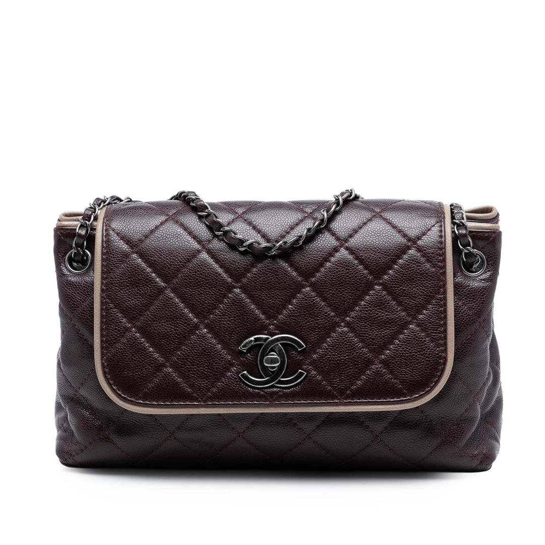 Chanel CC Matelassé Caviar Border à rabat – GABY PARIS Authentique