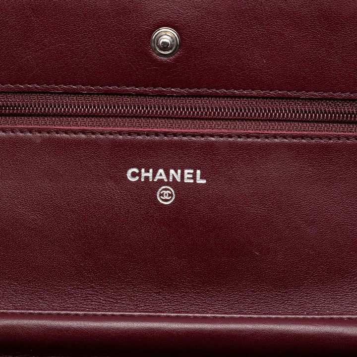 Chanel CC Matelassé Striated Metallic Cuir verni Wallet on Chain