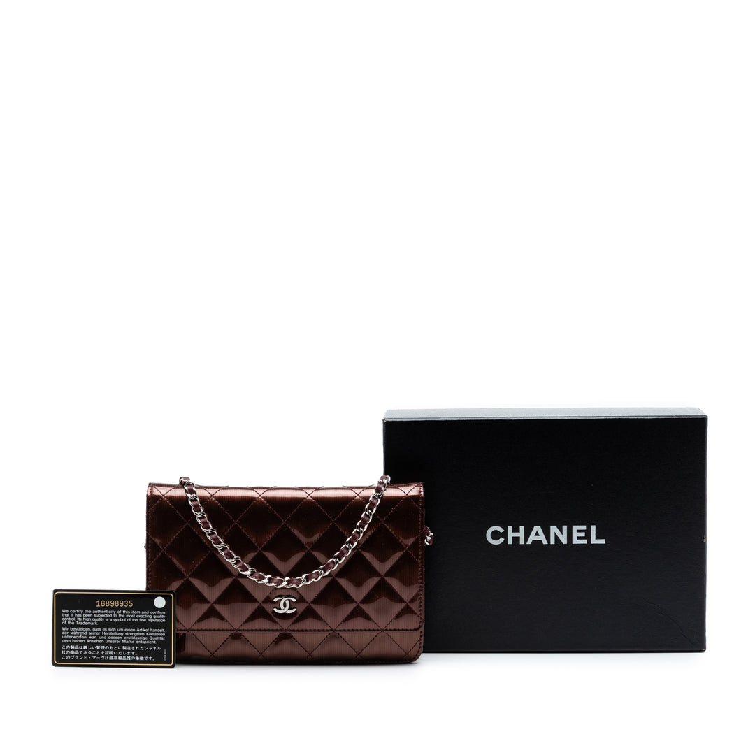 Chanel CC Matelassé Striated Metallic Cuir verni Wallet on Chain